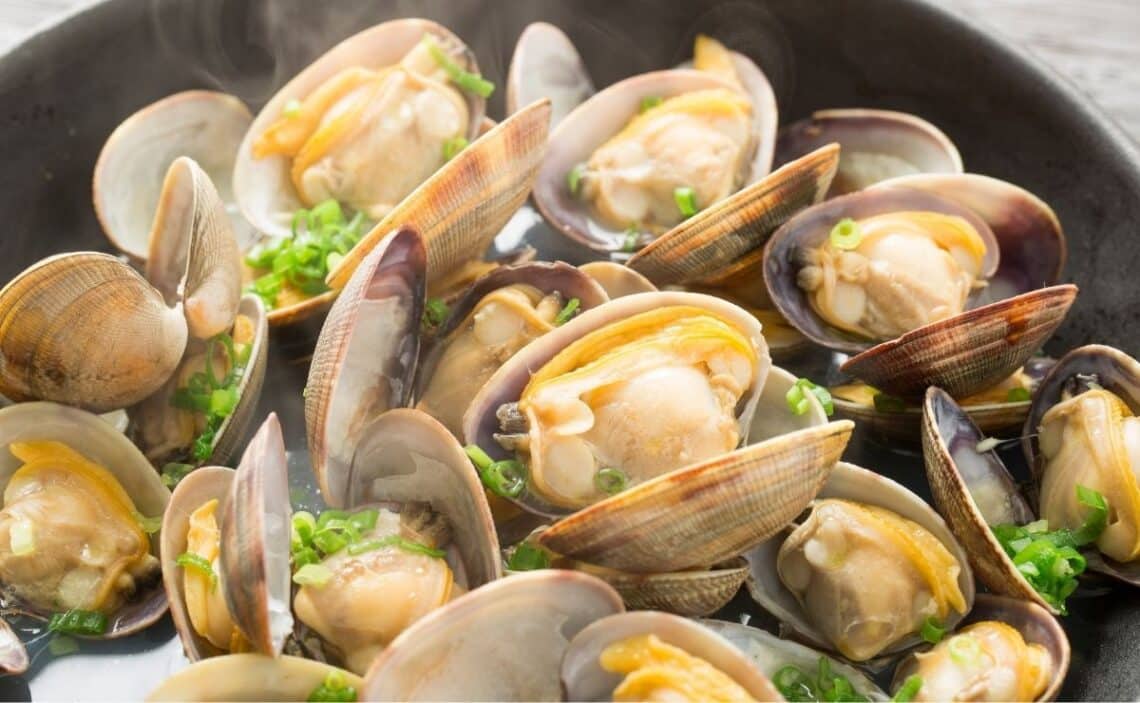 If you consume meat, fish or clams regularly, it's actually easy to cover the B12 recommended intakes.