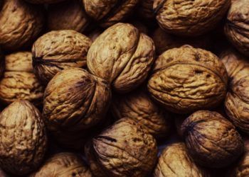 Walnuts contain nutrients with antioxidant properties.