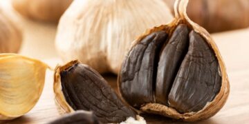 Black garlic superfood