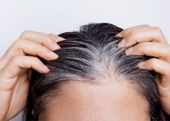 Elimiate gray hair with bicarbonate