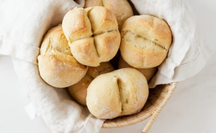 Pay attention to these homemade tricks that will help you keep bread longer.