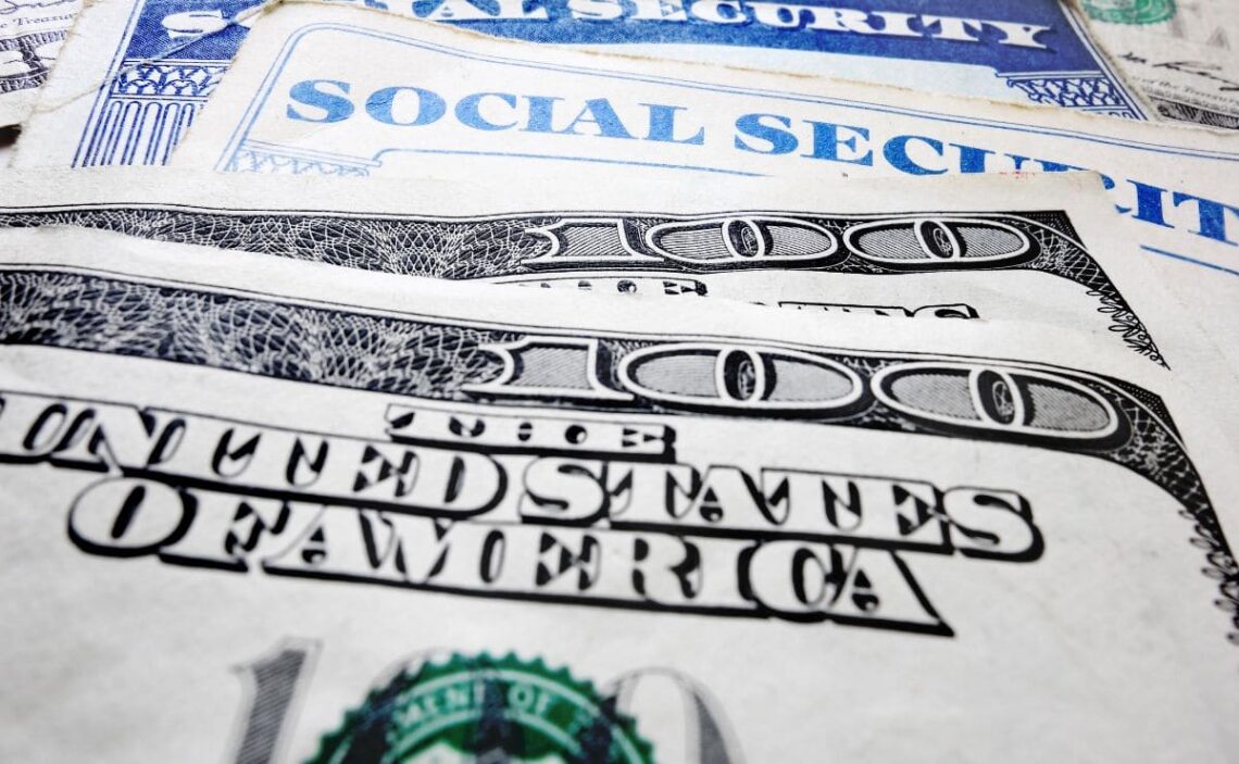 65 Years old retirees will get Social Security this week