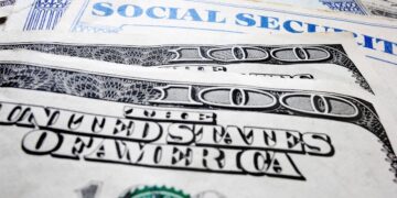 65 Years old retirees will get Social Security this week
