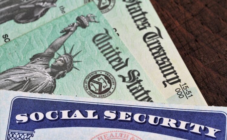Many Americans wonder if it is possible get Social Security And Stimulus checks