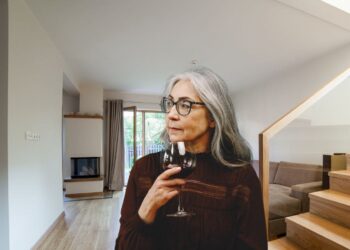 Applying for Early Retirement Age could bring money difficulties if we do not control the expenses