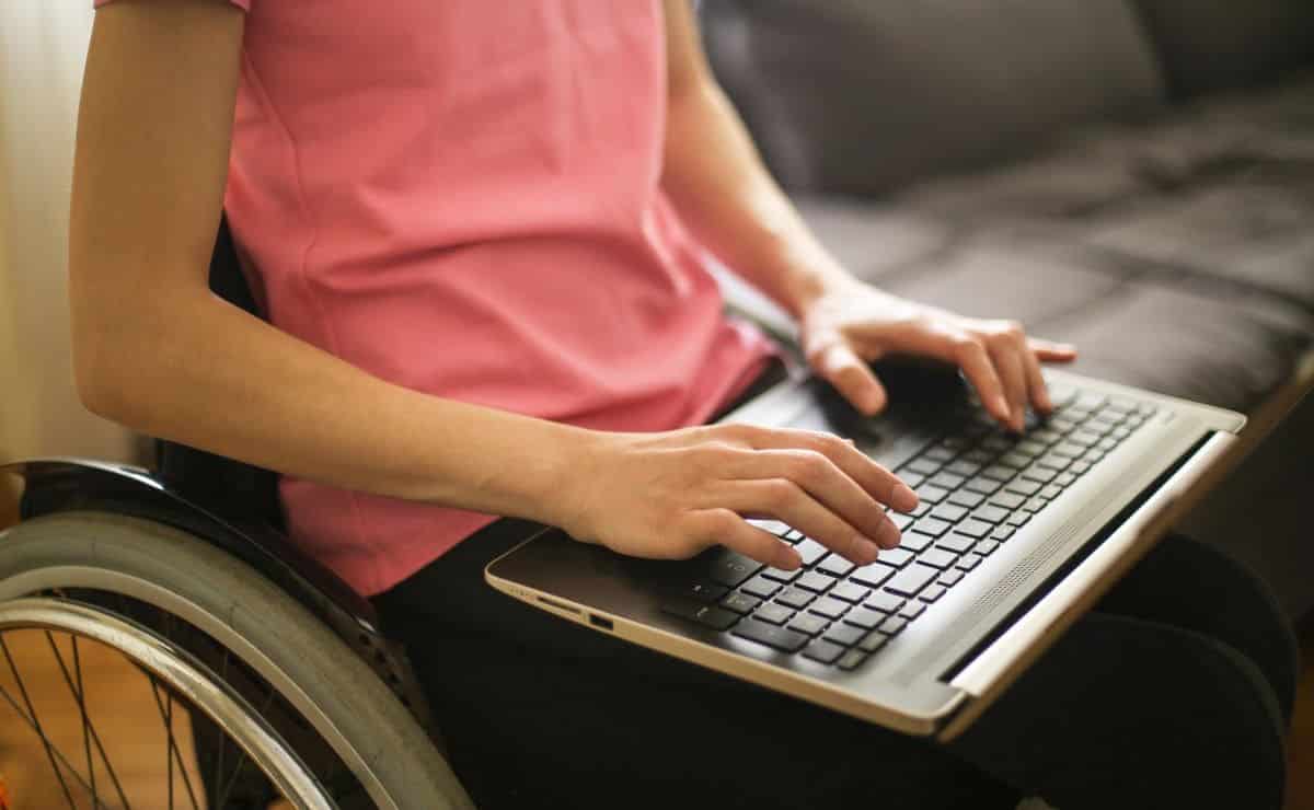 Social Security Disability benefits and working at the same time