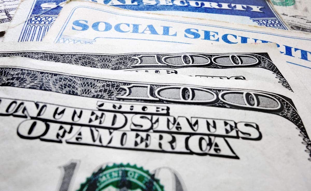 Social Security Administration always send the retirement paycheck on Wednesday
