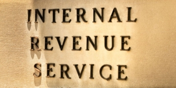 IRS extended tax return schedule in some States