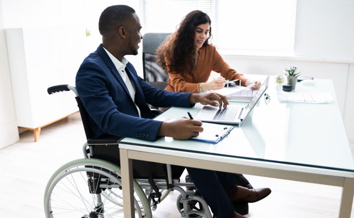 The U.S. government launches 2,500 offers of employment for people with disability