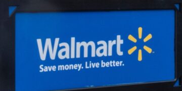 Walmart includes new features in some supercenters