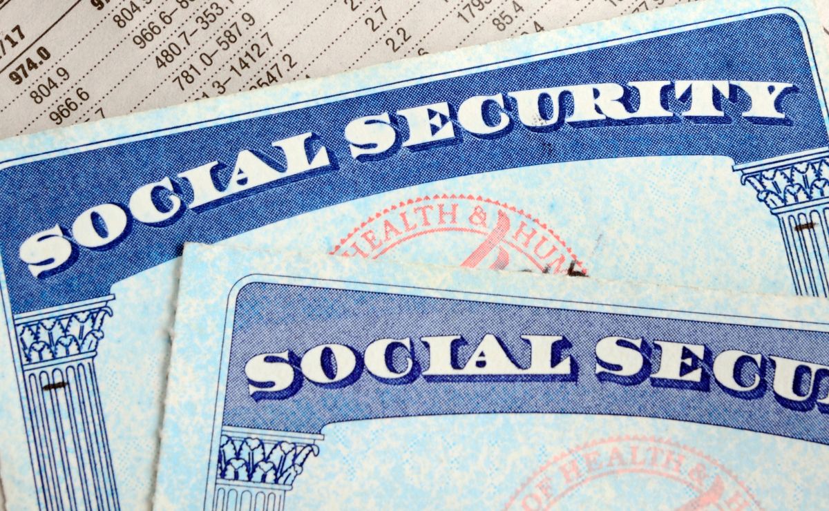 Social Security checks depend on the age of retirement