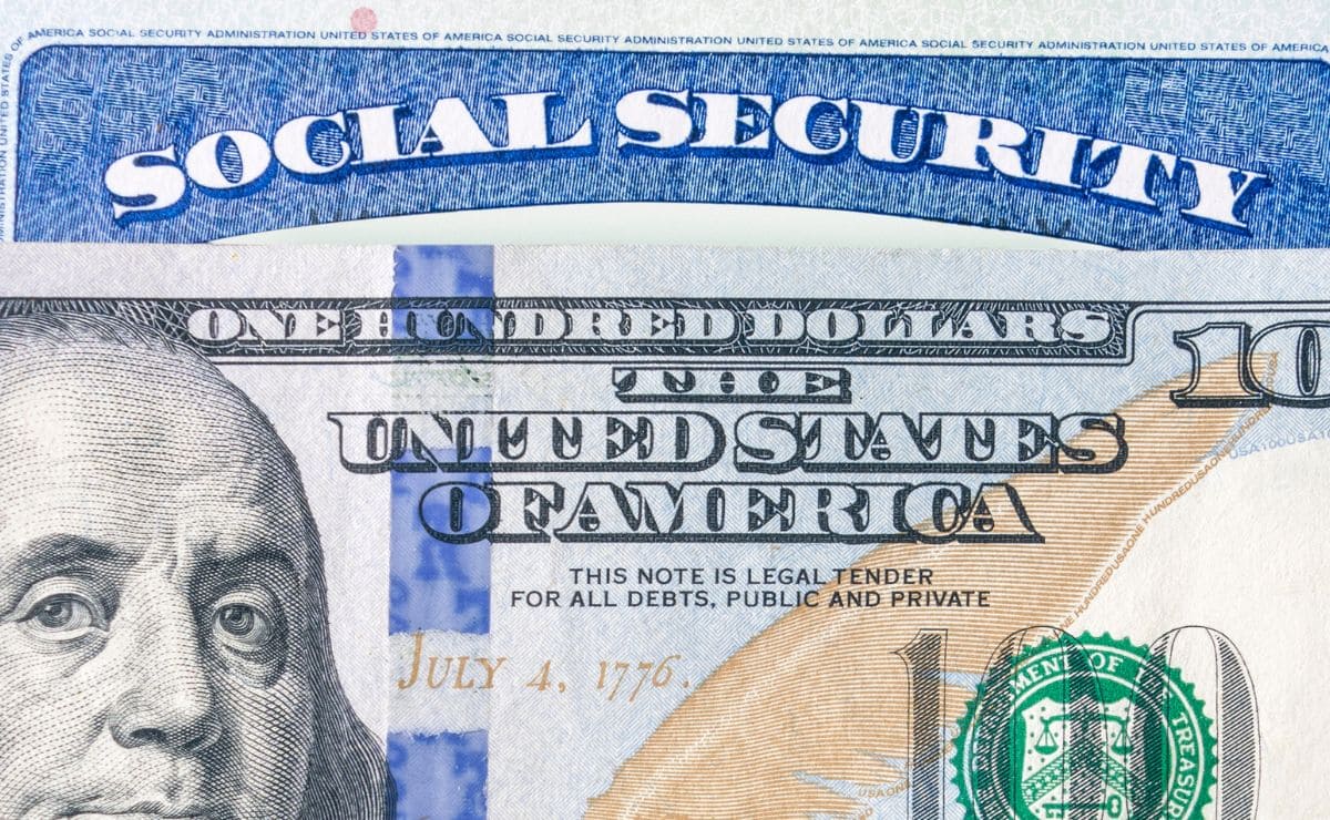 Social Security monthly amount depends on many factores