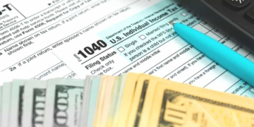 The tax season has an end and we have to send our documents to the IRS before it comes