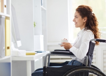 An extra check worth more than 900 dollars per month could arrive to People with a Disability