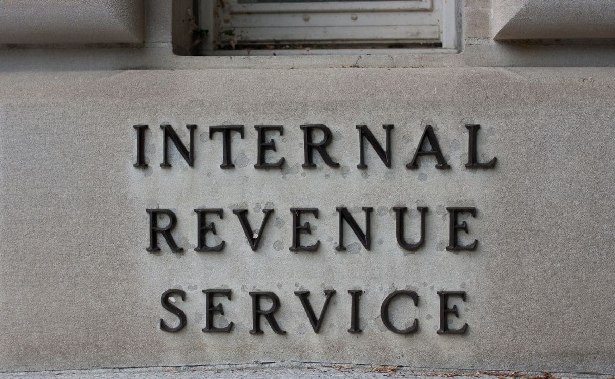 Internal Revenue Service will open some offices next Saturday