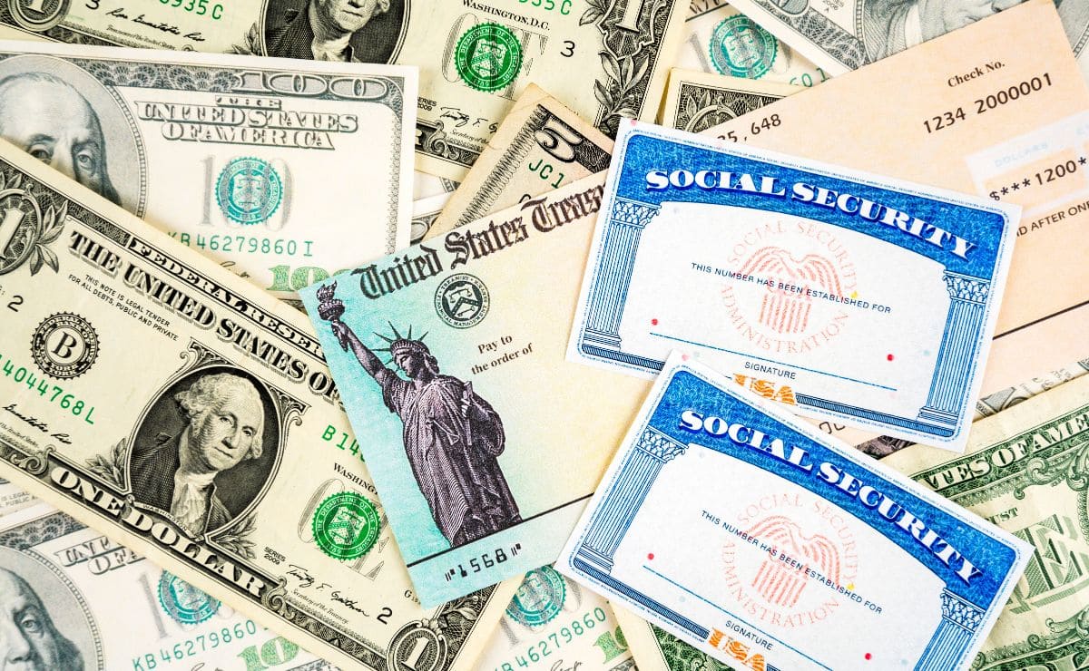 Social Security Dollars and cards