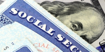 You have to meet two mandatory requirements to get a Social Security retirement benefit