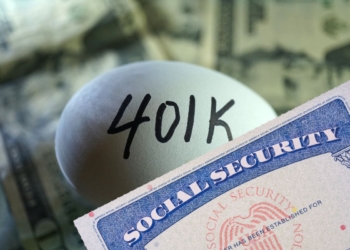 You can combine Social Security retirement check with the 401(k) plan
