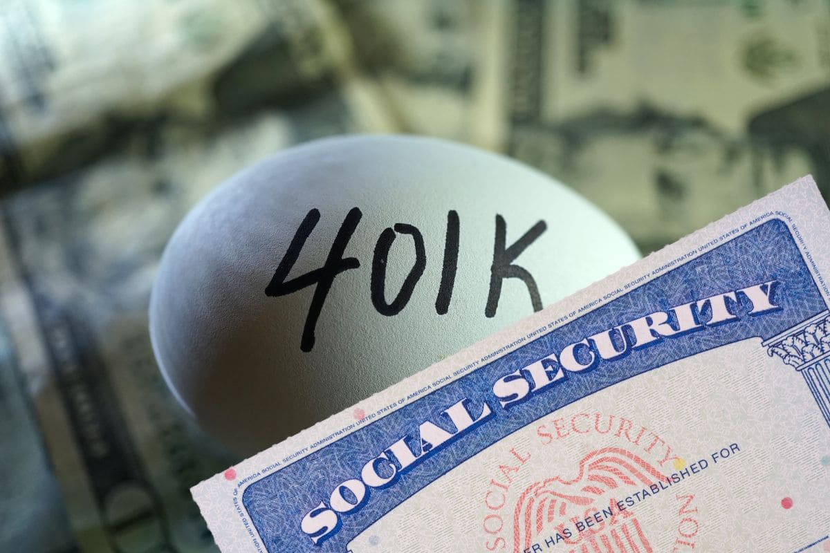You can combine Social Security retirement check with the 401(k) plan