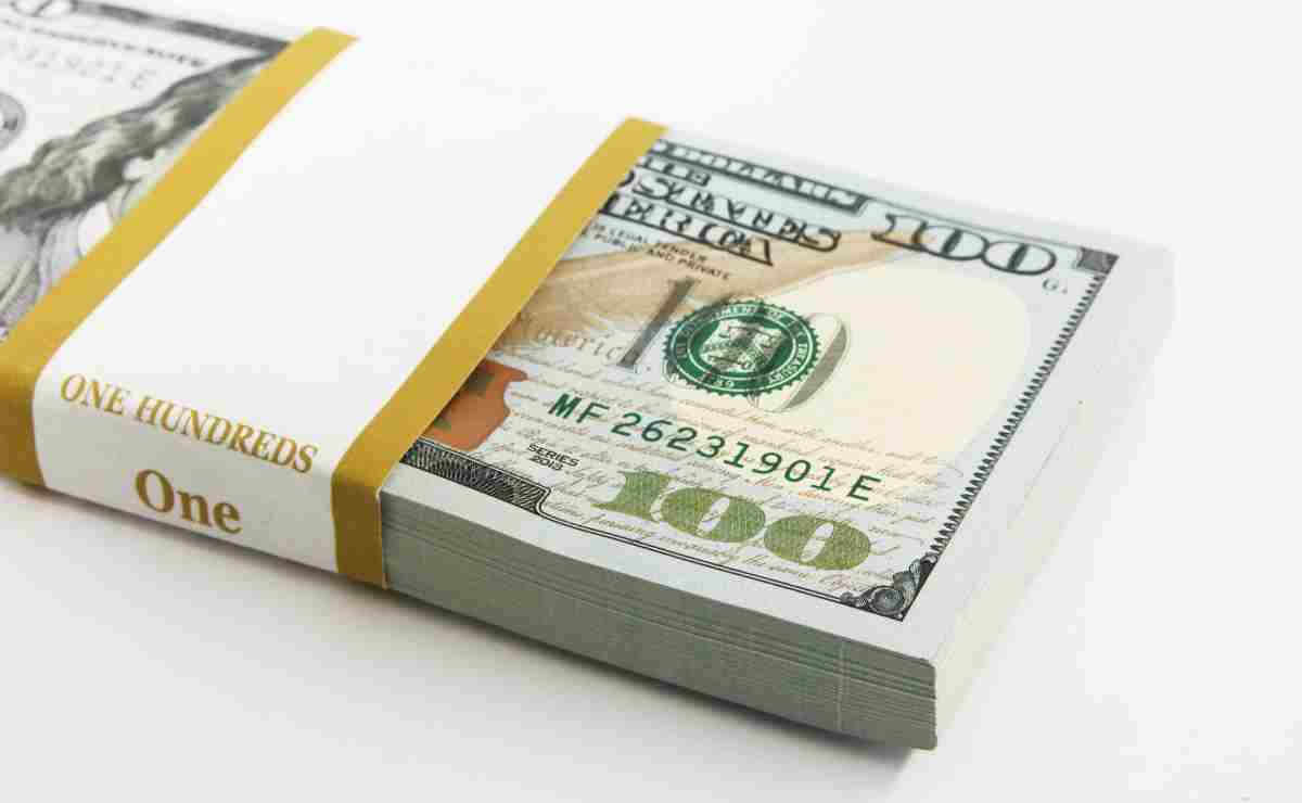 Dollar wad since only eligible seniors can cash the third Social Security payment on October 18