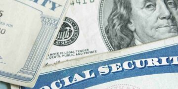 Social Security beneficiaries and the date the COLA increase arrives for retirees and citizens on disability benefits