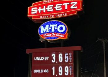 Price of 88 unleaded gasoline drops for Thanksgiving Day