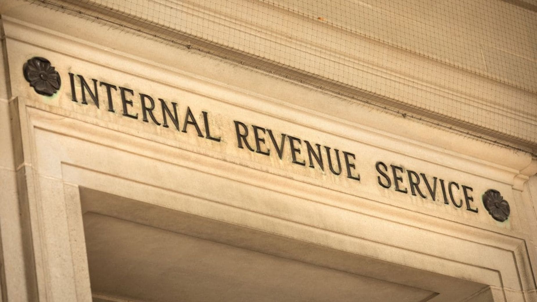 Find out when the IRS will close the Tax Season