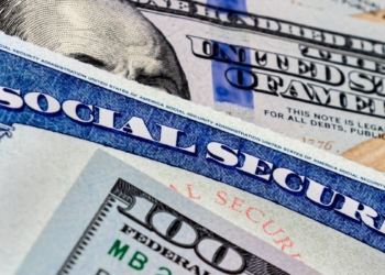 You will receive a Social Security check in addition to Supplemental Security Income if you meet the following requirements