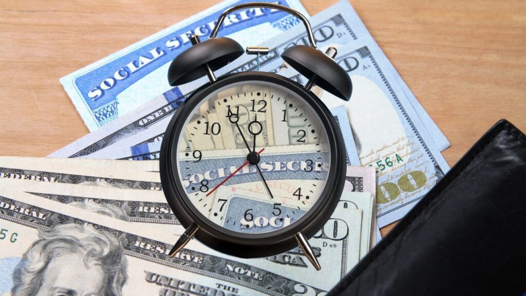 Find out if you are still in time to get two SSA checks in December 2025