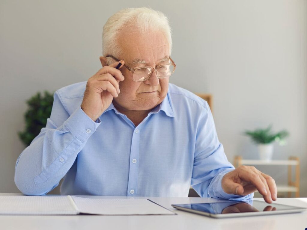 These retirees will have to wait a litte bit longer in May to get the Social Security check