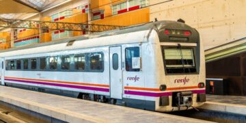 Abono Renfe./ Foto de Canva