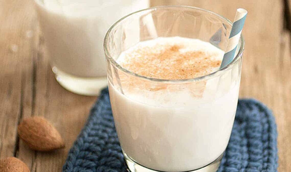 Agua de canela y avena para bajar los niveles de triglicéridos