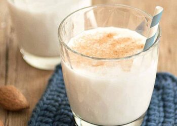 Agua de canela y avena para bajar los niveles de triglicéridos
