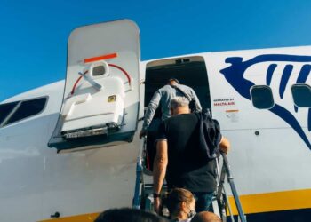 Ahorrar en vuelo./ Foto de Canva