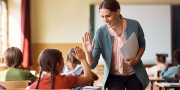 Ayudas para alumnos con discapacidad./ Licencia Adobe Stock