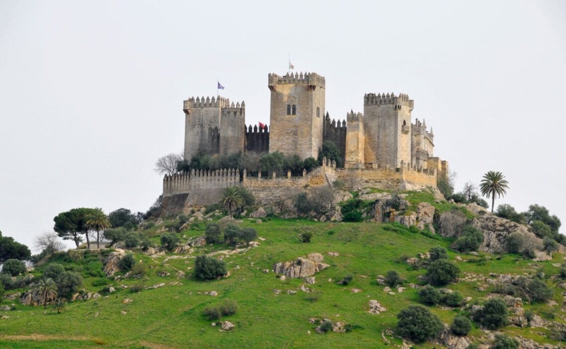 Andalucía - Castillos. Almodóvar del Río. Canva