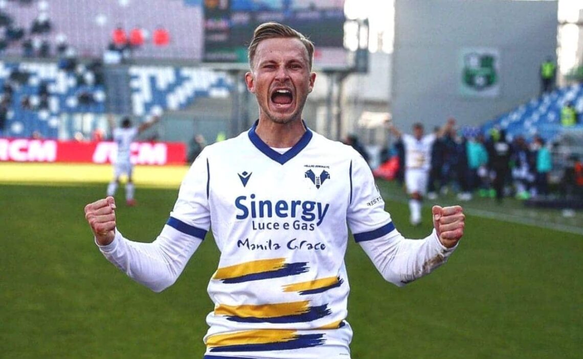 Antonin Barak bullying malformacion congenita Hellas Verona