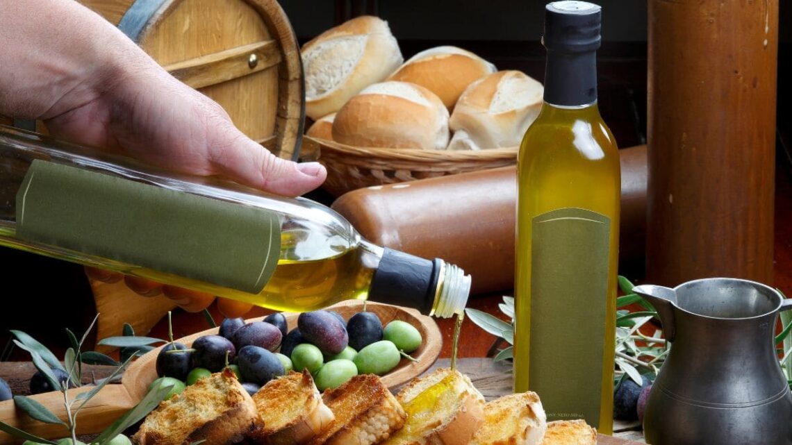 Así debes conservar el aceite de oliva para que no pierda sus propiedades