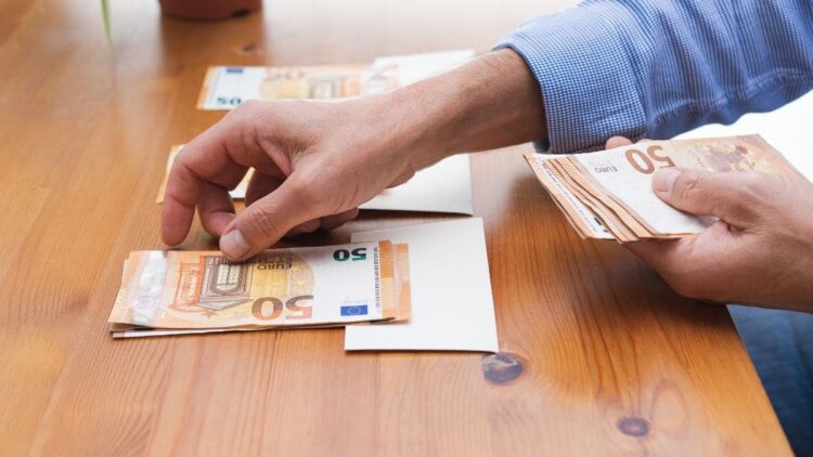 Así se reparte el dinero en una herencia sin testamento