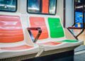 Asiento para personas con movilidad reducida metro de Madrid