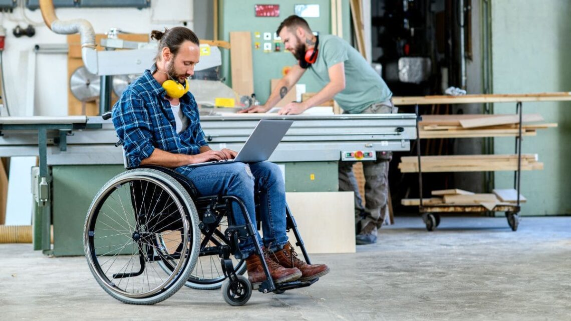 Persona beneficiaria de incapacidad permanente total