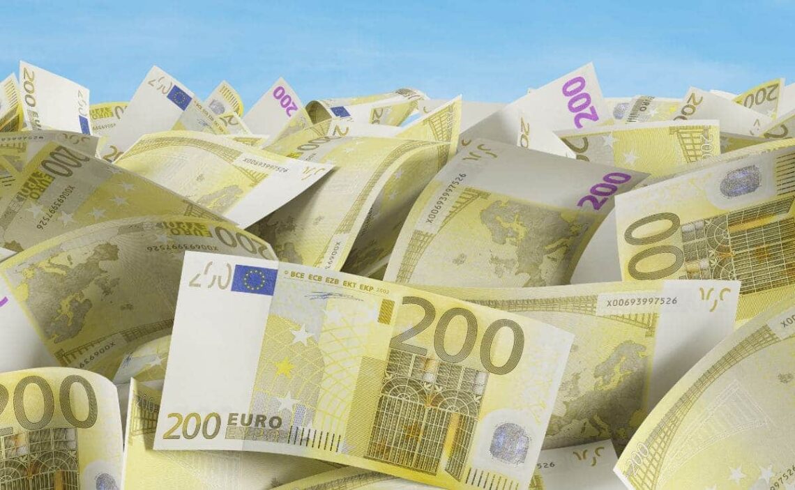 Ayuda económica de 200 euros/ Foto de Canva