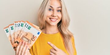 Ayudas del SEPE por desempleo./ Licencia Adobe Stock