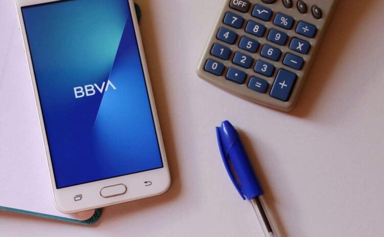 Servicio de BBVA para la Declaración de la Renta./ Licencia Adobe Stock