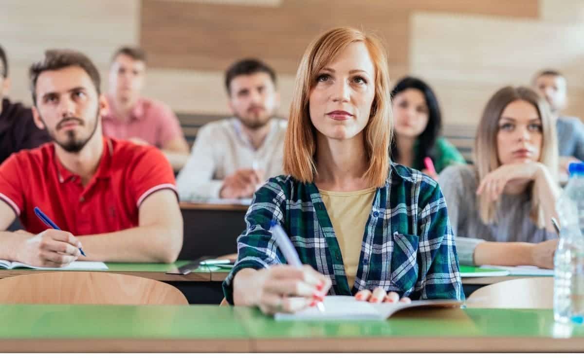 Becas jóvenes del SEPE