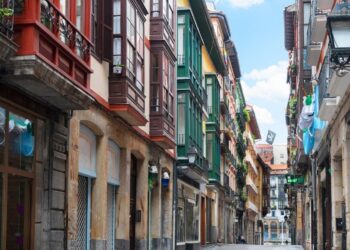 Calle del centro del Bilbao, una de las grandes joyas del País Vasco