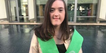 Blanca San Segundo, primera persona con síndrome de Down en conseguir un grado universitario en España