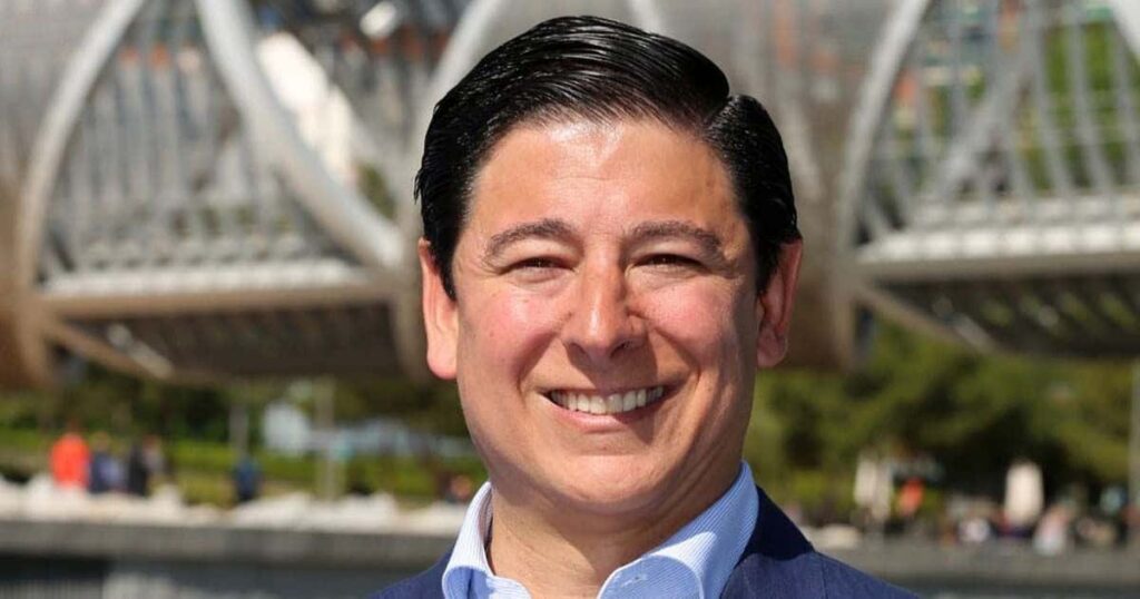 Borja Fanjul, primer presidente del Pleno de Madrid con discapacidad
