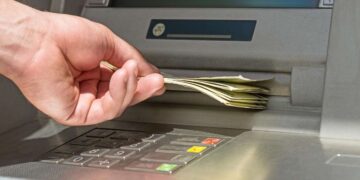 paro Cajero ingreso minimo vital