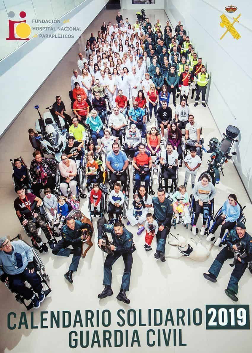 La Guardia Civil junto a personas con discapacidad dedican su calendario al Hospital de Parapléjicos